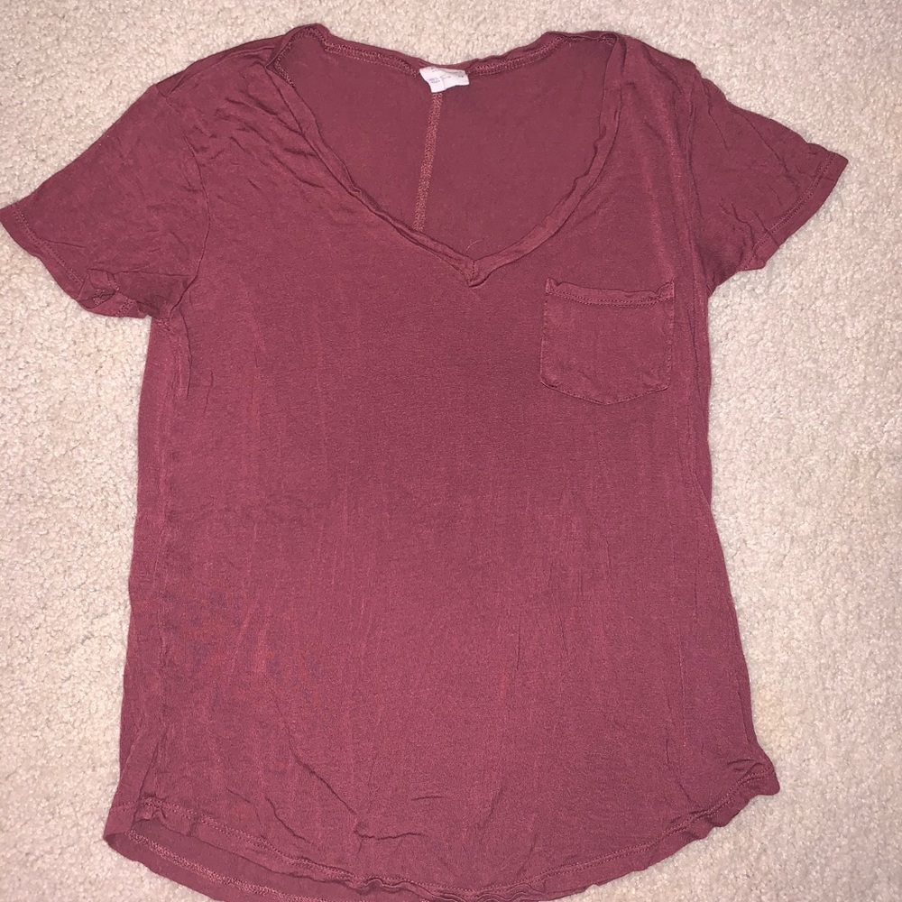 Maroon V-neck tilly’s shirt